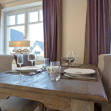 Maisonette No 8